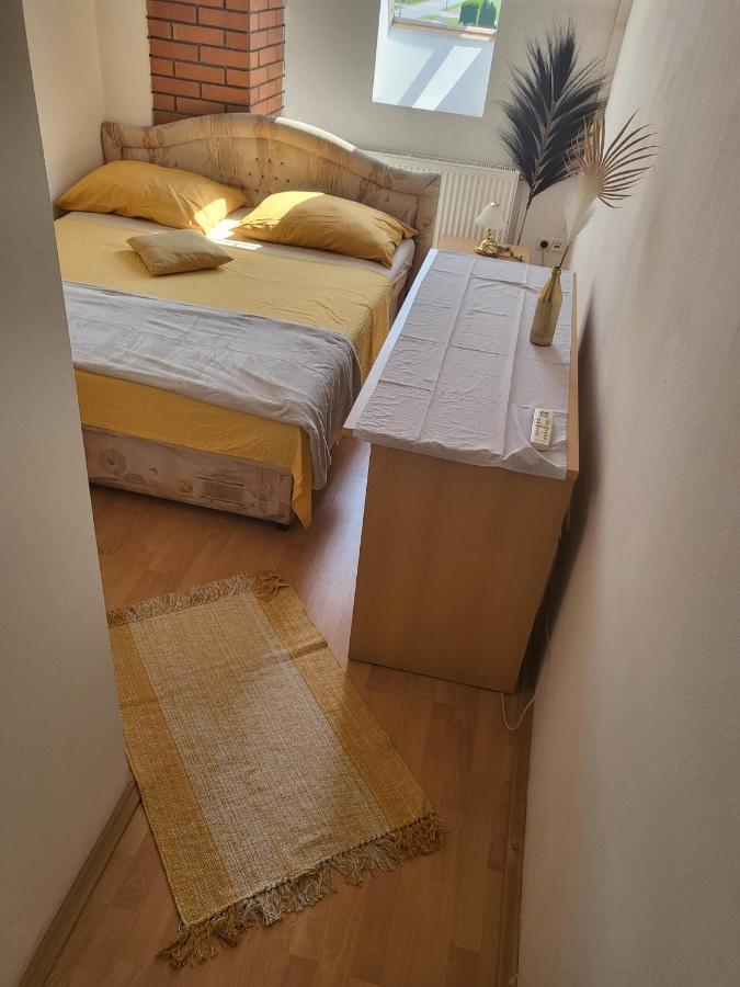 Pansion Brod Bed and Breakfast Esterno foto